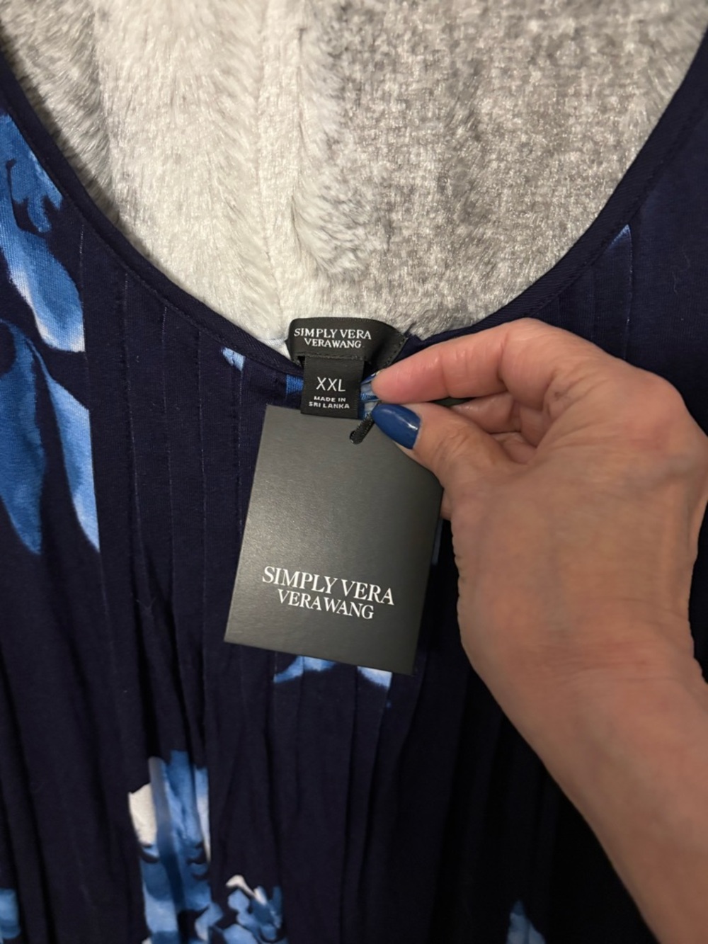 Simply Vera Vera Wang Navy Blue Floral Chemise size XXL (20) - Picture 10 of 11